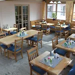 Klausenhof Gastehaus 3* מורנאו אם סטאפלסי