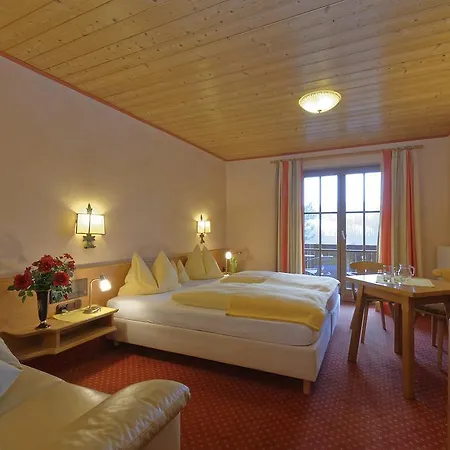 Klausenhof Gastehaus 3* Murnau am Staffelsee