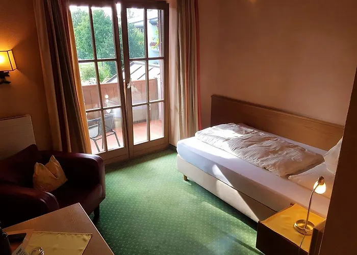 Mini-hôtel Klausenhof Gastehaus Murnau am Staffelsee